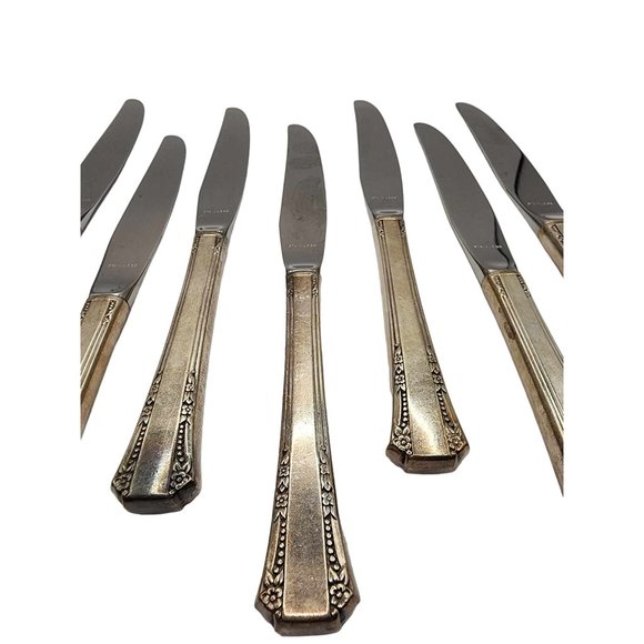 24 Pc Oneida Ltd 1881 Rogers Flatware Set Forks Spoons Knives Dining Kitchen - Picture 8 of 8